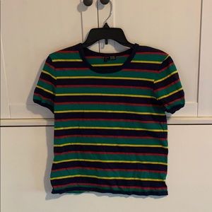 stripped shirt sleeve shirt